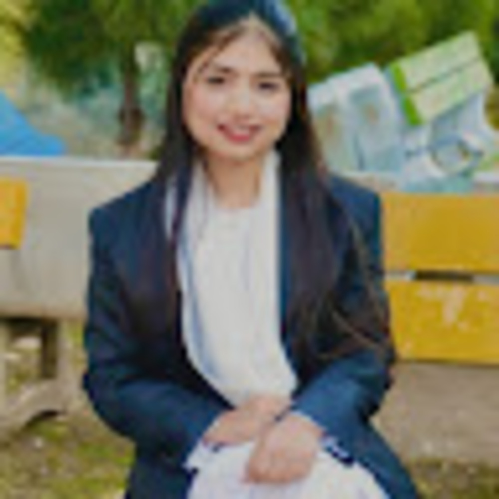 Meet your Posher, Abida